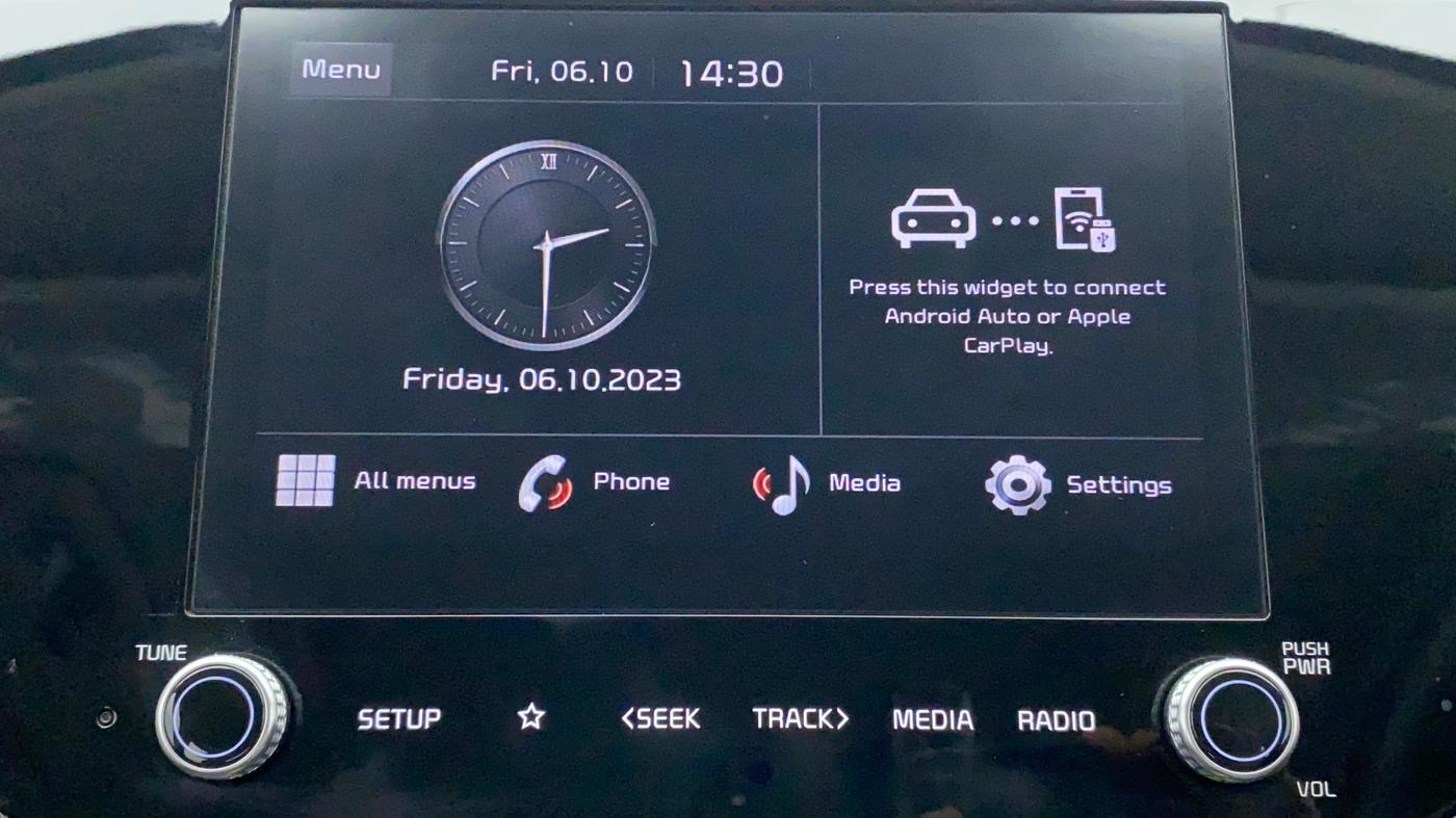 2022 KIA CARENS PRESTIGE PLUS 1.4 PETROL 7 STR, Petrol, Manual, 11,665 km, Infotainment System