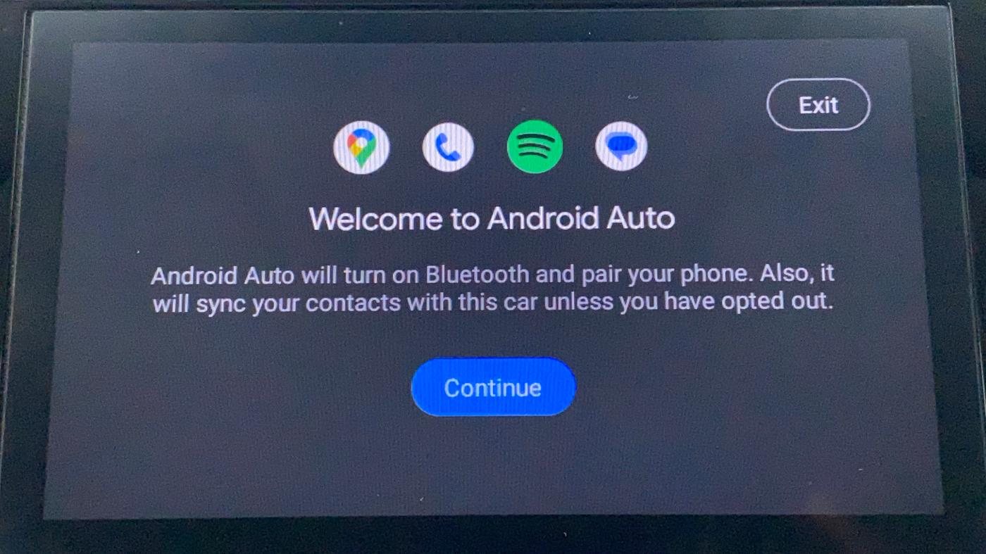 2022 KIA CARENS PRESTIGE PLUS 1.4 PETROL 7 STR, Petrol, Manual, 11,665 km, Apple CarPlay and Android Auto