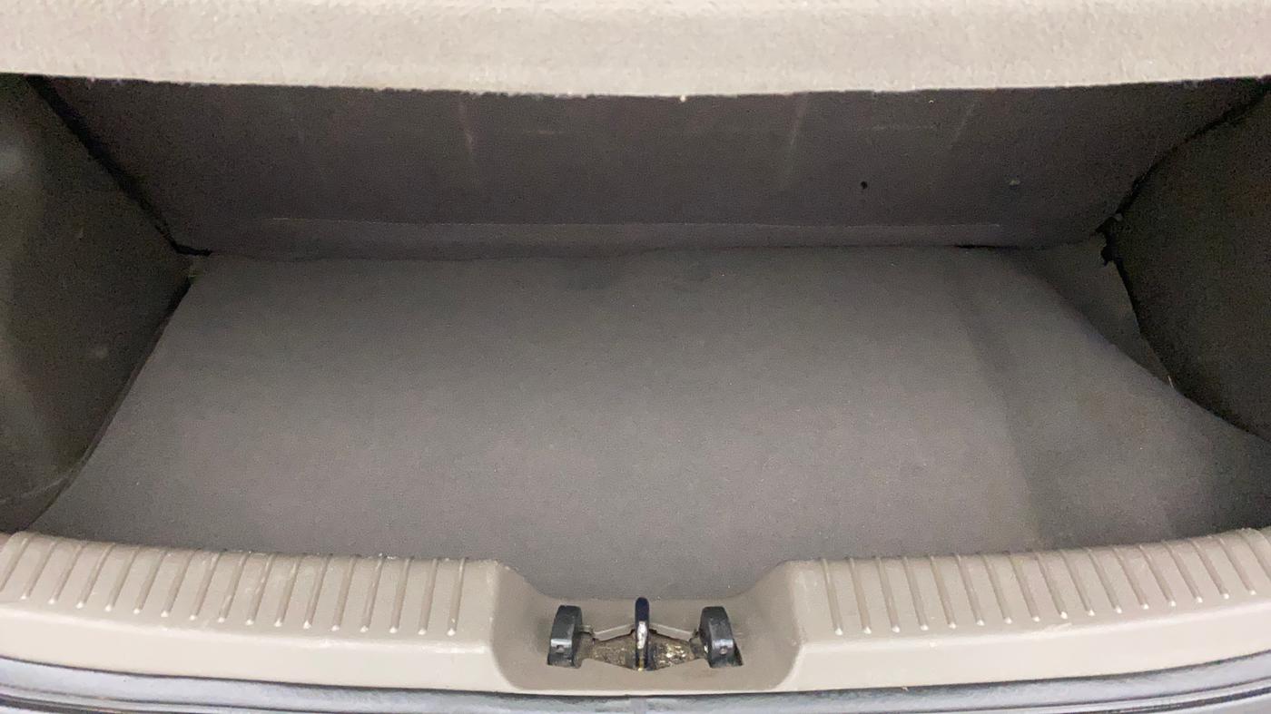2011 Hyundai i10 MAGNA 1.2, Petrol, Manual, 66,818 km, Boot Inside