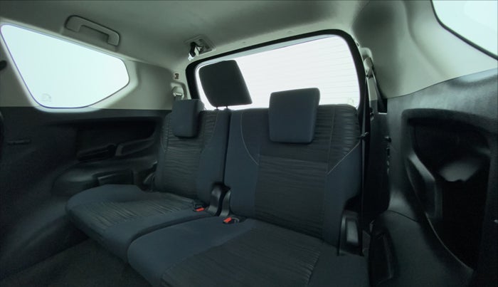 2016 Toyota Innova Crysta 2.4 VX 8 STR, Diesel, Manual, 84,235 km, Third Seat Row ( optional )