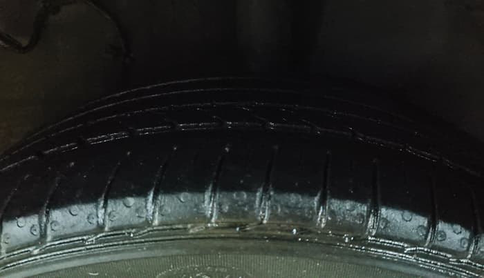 2020 Tata ALTROZ XZ PETROL, Petrol, Manual, 38,895 km, Left Rear Tyre Tread
