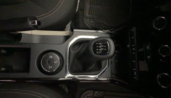 2020 Tata NEXON XZ PETROL, Petrol, Manual, 90,653 km, Gear Lever