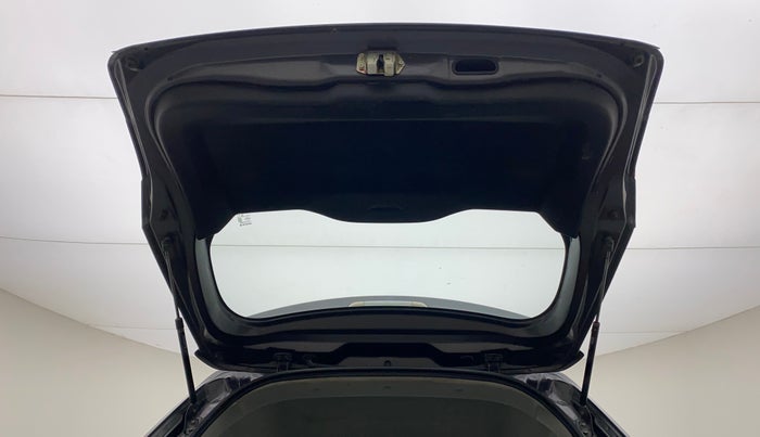 2019 Maruti Vitara Brezza VDI, Diesel, Manual, 82,773 km, Boot Door Open
