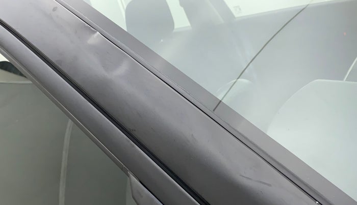 2019 Maruti Vitara Brezza VDI, Diesel, Manual, 82,773 km, Right A pillar - Slightly dented