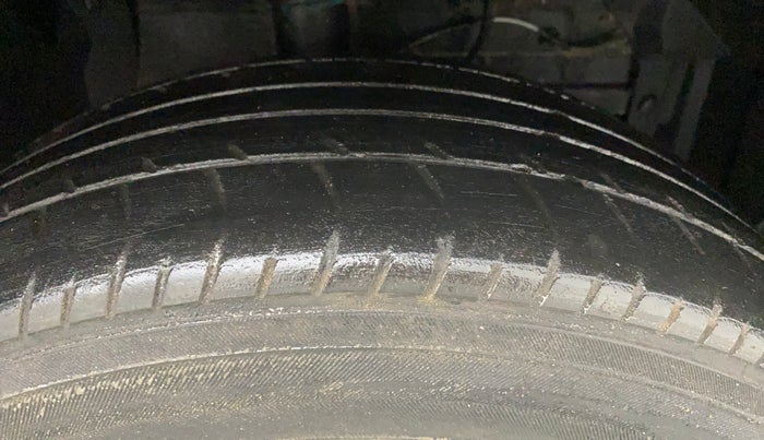 2019 Maruti Vitara Brezza VDI, Diesel, Manual, 82,773 km, Right Front Tyre Tread