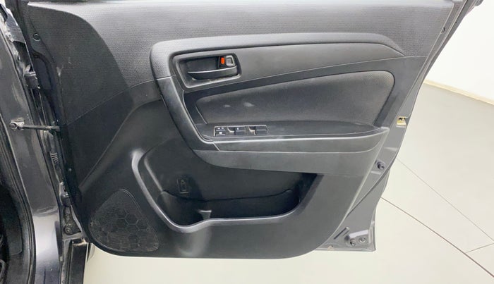 2019 Maruti Vitara Brezza VDI, Diesel, Manual, 82,773 km, Driver Side Door Panels Control