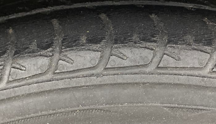 2016 Maruti Celerio ZXI, Petrol, Manual, 99,494 km, Left Rear Tyre Tread