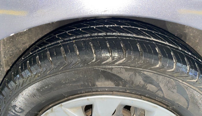 2014 Hyundai Grand i10 MAGNA 1.2 KAPPA VTVT, Petrol, Manual, 46,921 km, Right Front Tyre Tread