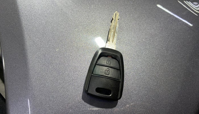 2014 Hyundai Grand i10 MAGNA 1.2 KAPPA VTVT, Petrol, Manual, 46,921 km, Key Close Up