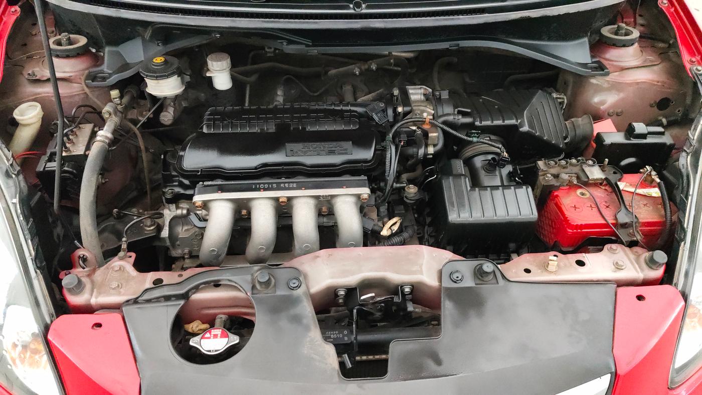 2015 Honda Brio V MT, Petrol, Manual, 86,322 km, Engine View