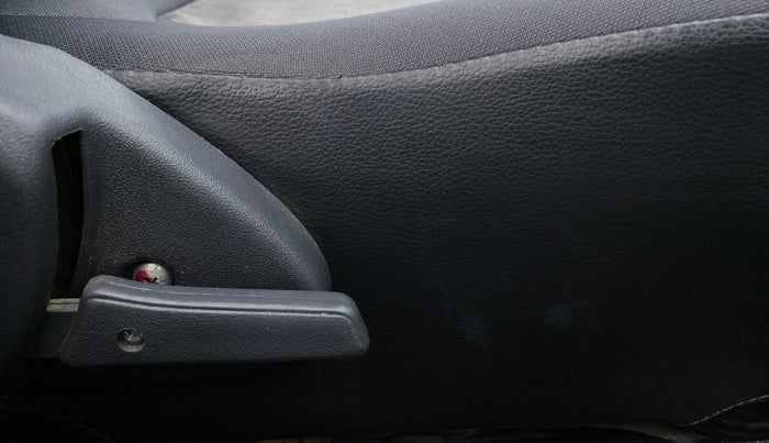 2018 Maruti Alto 800 LXI, Petrol, Manual, Driver Side Adjustment Panel
