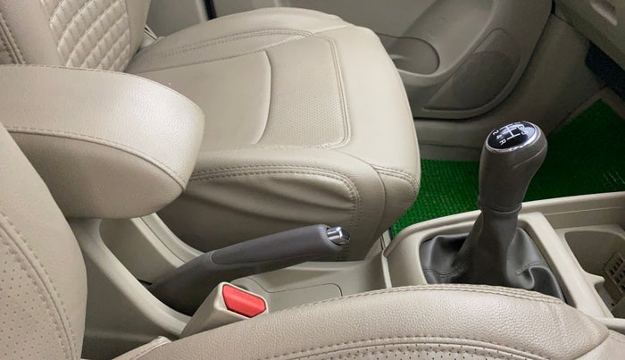 2019 Maruti Ertiga ZXI SHVS, Petrol, Manual, 55,697 km, Gear Lever