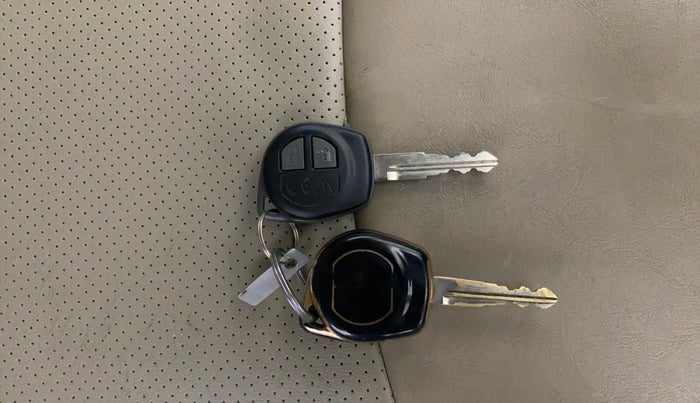 2018 Maruti Ciaz DELTA 1.5 SHVS MT PETROL, Petrol, Manual, 56,957 km, Key Close Up