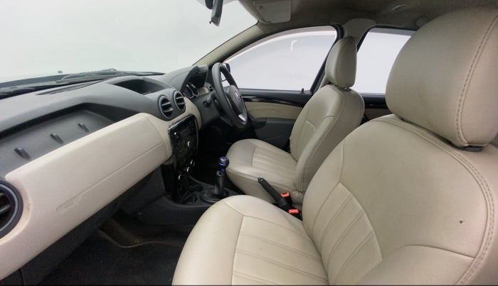 2014 Renault Duster 85 PS RXL PLUS DIESEL, Diesel, Manual, 1,08,098 km, Right Side Front Door Cabin
