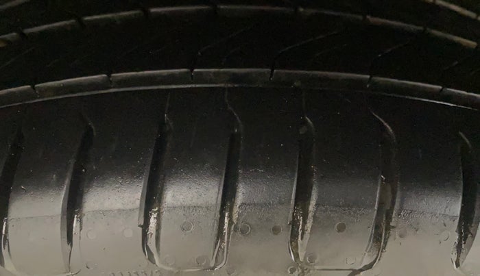 2016 Hyundai Elite i20 ASTA 1.2, Petrol, Manual, 83,185 km, Right Rear Tyre Tread