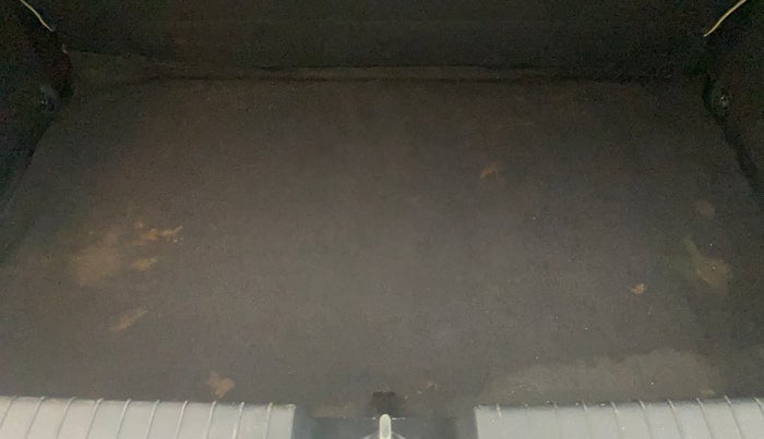 2016 Hyundai Elite i20 ASTA 1.2, Petrol, Manual, 83,185 km, Boot Inside