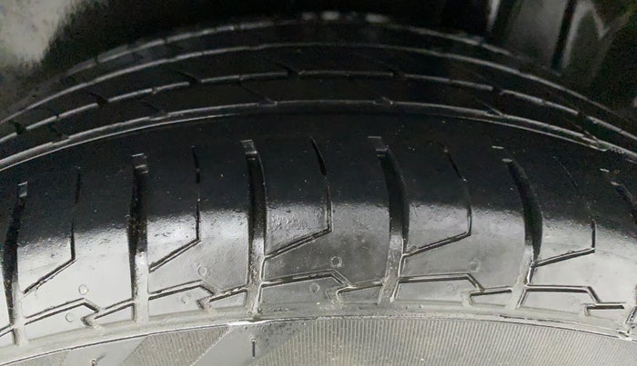 2020 Maruti S Cross ZETA AT 1.5 SHVS, Petrol, Automatic, 25,430 km, Left Rear Tyre Tread