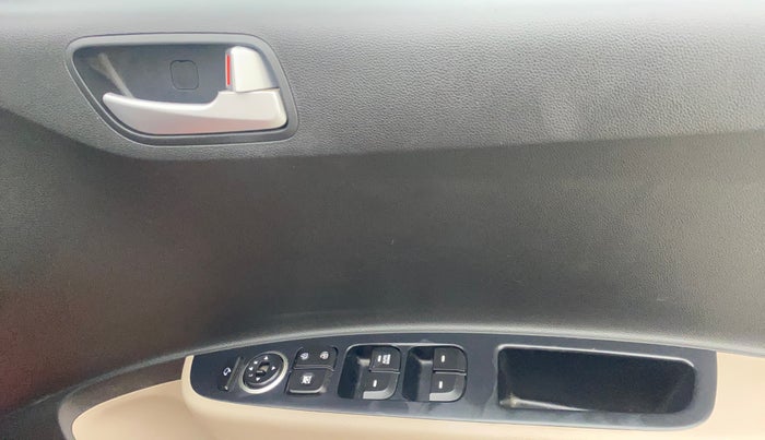 2018 Hyundai Grand i10 SPORTZ 1.2 KAPPA VTVT, Petrol, Manual, 28,281 km, Driver Side Door Panels Control