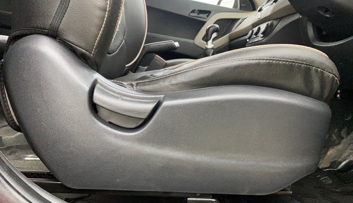 2017 Hyundai Creta E PLUS 1.6 PETROL, Petrol, Manual, 74,816 km, Driver Side Adjustment Panel