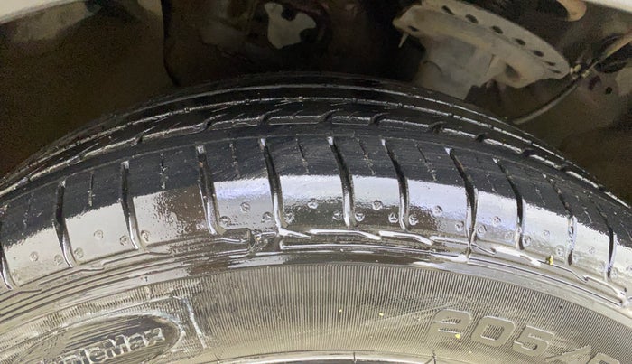 2017 Hyundai Creta E PLUS 1.6 PETROL, Petrol, Manual, 74,816 km, Left Front Tyre Tread