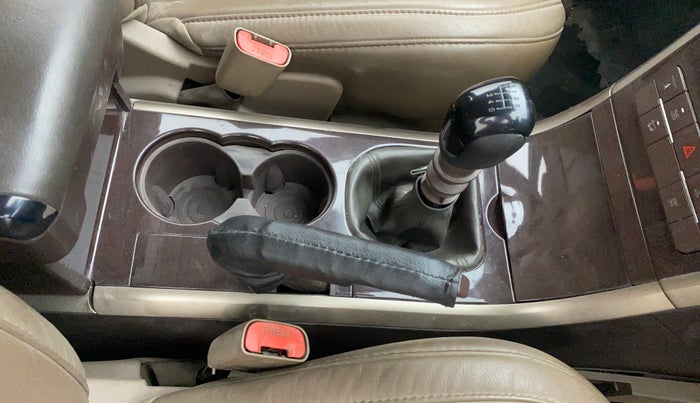 2012 Mahindra XUV500 W8 AWD, Diesel, Manual, 1,23,095 km, Gear Lever