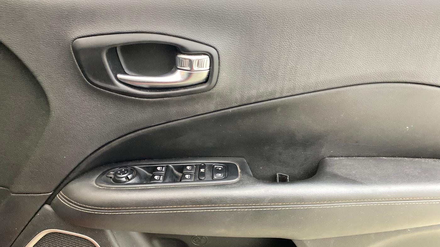 2018 Jeep Compass SPORT 2.0 DIESEL, Diesel, Manual, 71,500 km, Driver Side Door Panels Control