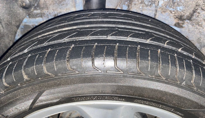 2017 Hyundai Elite i20 ASTA 1.2, Petrol, Manual, 77,893 km, Right Rear Tyre Tread