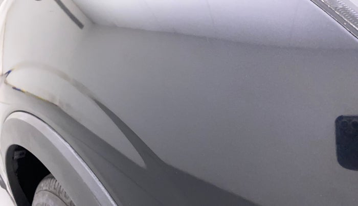 2022 Mahindra XUV300 W8 (O) 1.5 DIESEL, Diesel, Manual, 17,570 km, Right fender - Minor scratches