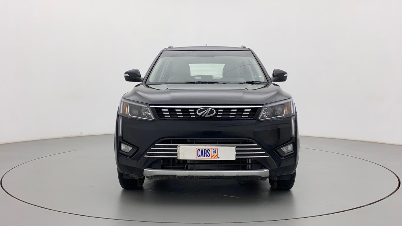 2022 Mahindra XUV300 W8 (O) 1.5 DIESEL, Diesel, Manual, 17,570 km, Front