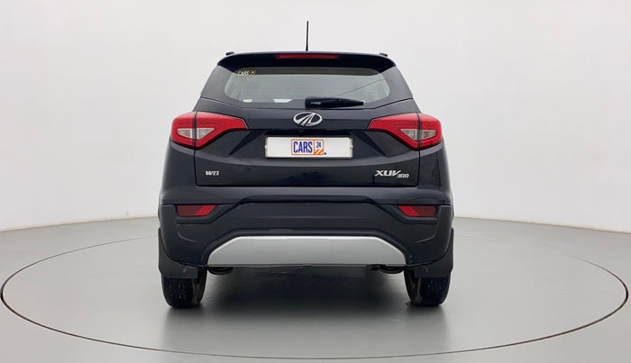 2022 Mahindra XUV300 W8 (O) 1.5 DIESEL, Diesel, Manual, 17,570 km, Back/Rear