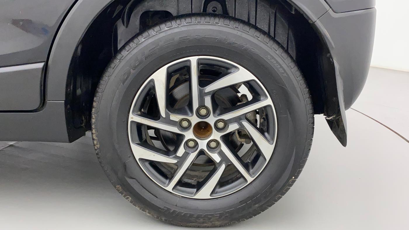 2022 Mahindra XUV300 W8 (O) 1.5 DIESEL, Diesel, Manual, 17,570 km, Left Rear Wheel