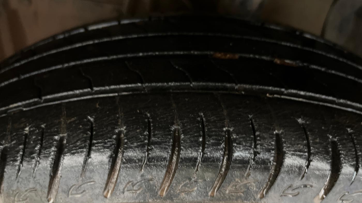 2020 Maruti Vitara Brezza VXI, Petrol, Manual, 57,447 km, Left Front Tyre Tread