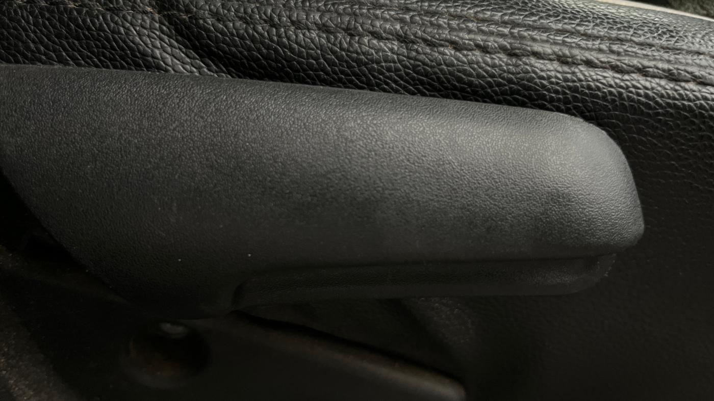 2020 Maruti Vitara Brezza VXI, Petrol, Manual, 57,447 km, Driver Side Adjustment Panel