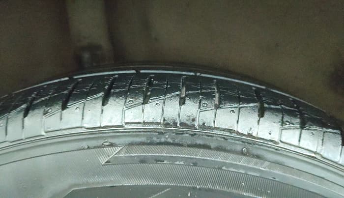 2014 Honda Mobilio 1.5L I-DTEC S, Diesel, Manual, 98,310 km, Right Rear Tyre Tread