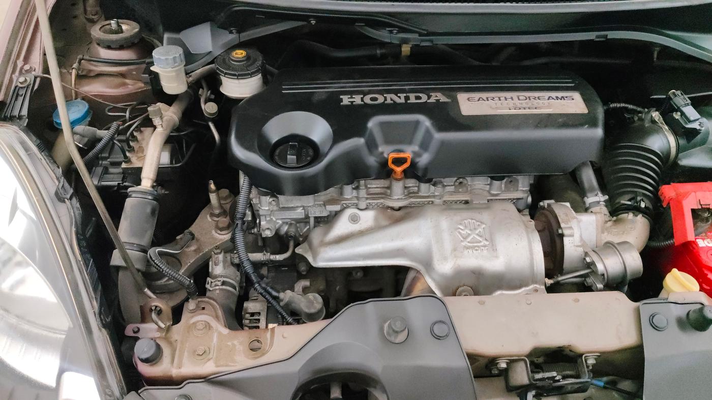 2014 Honda Mobilio 1.5L I-DTEC S, Diesel, Manual, 98,325 km, Engine View - Right