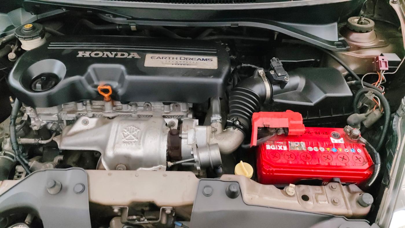 2014 Honda Mobilio 1.5L I-DTEC S, Diesel, Manual, 98,325 km, Engine View - Left
