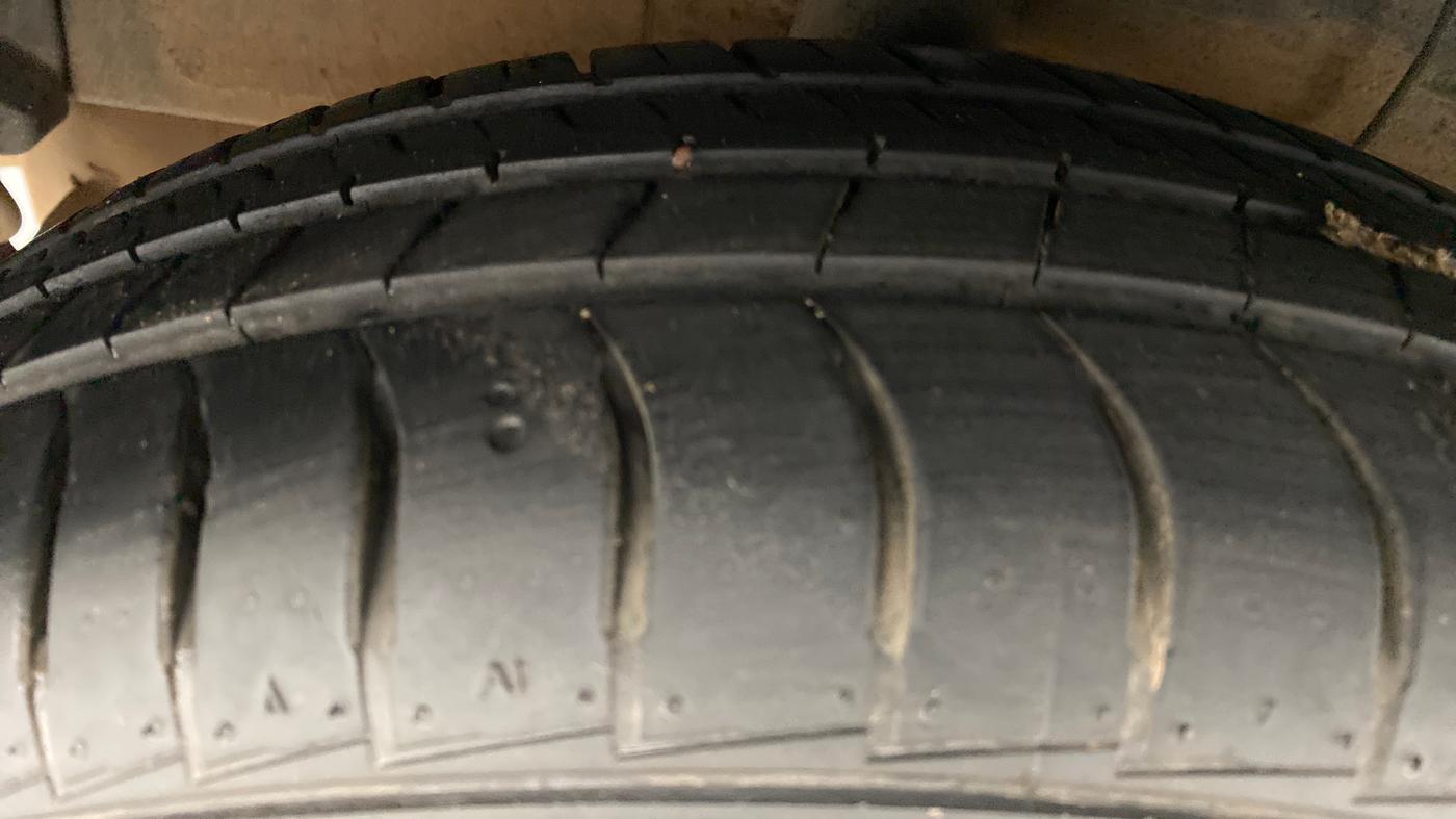 2020 Hyundai GRAND I10 NIOS SPORTZ PETROL, Petrol, Manual, 8,222 km, Right Rear Tyre Tread