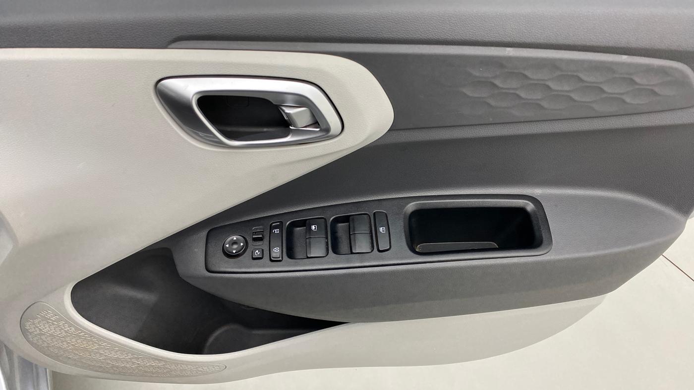 2020 Hyundai GRAND I10 NIOS SPORTZ PETROL, Petrol, Manual, 8,222 km, Driver Side Door Panels Control