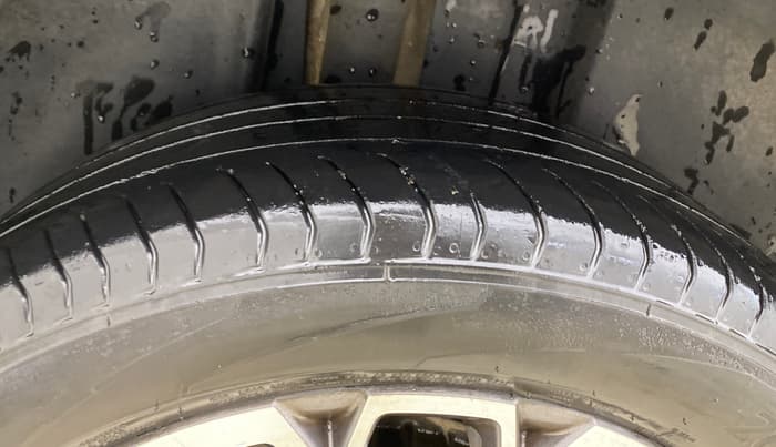 2021 Skoda KUSHAQ STYLE 1.5L TSI DSG, Petrol, Automatic, 1,13,066 km, Right Rear Tyre Tread