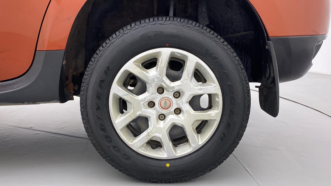2016 Renault Duster RXL PETROL 104, Petrol, Manual, 55,728 km, Left Rear Wheel