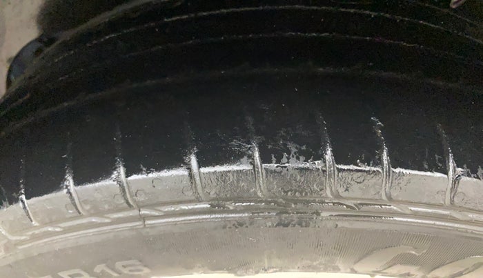 2019 Hyundai Creta S AT 1.6 DIESEL, Diesel, Automatic, 52,712 km, Left Rear Tyre Tread