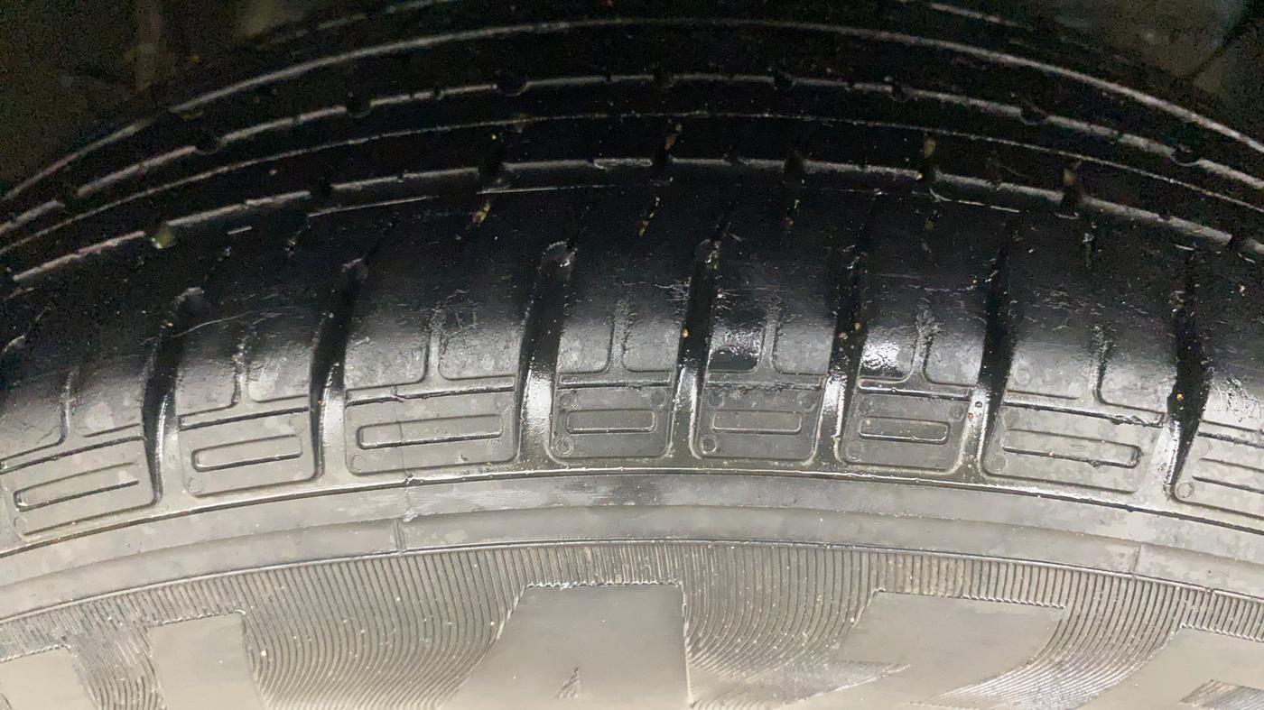 2019 Hyundai Creta S AT 1.6 DIESEL, Diesel, Automatic, 54,293 km, Right Front Tyre Tread
