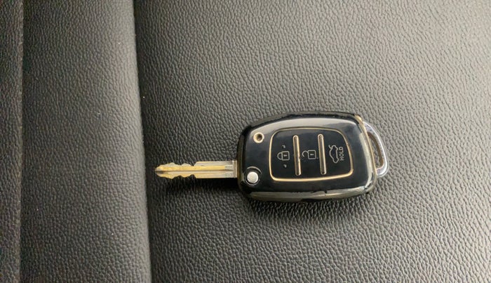 2019 Hyundai Creta S AT 1.6 DIESEL, Diesel, Automatic, 52,712 km, Key Close Up