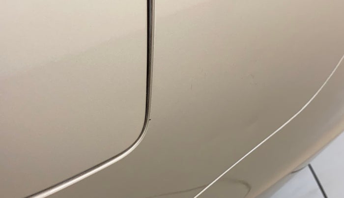 2015 Maruti Ciaz ZXI+, Petrol, Manual, 1,19,022 km, Left quarter panel - Slightly dented