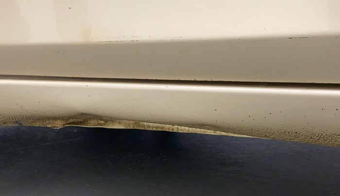 2015 Maruti Ciaz ZXI+, Petrol, Manual, 1,19,022 km, Left running board - Slightly dented