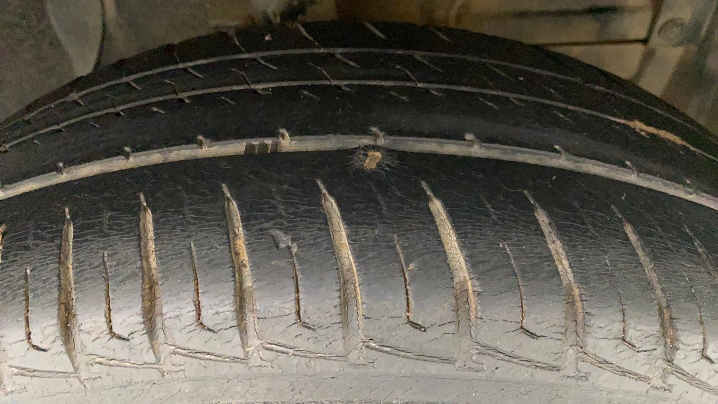 2016 Maruti Vitara Brezza VDI, Diesel, Manual, 54,840 km, Right Front Tyre Tread