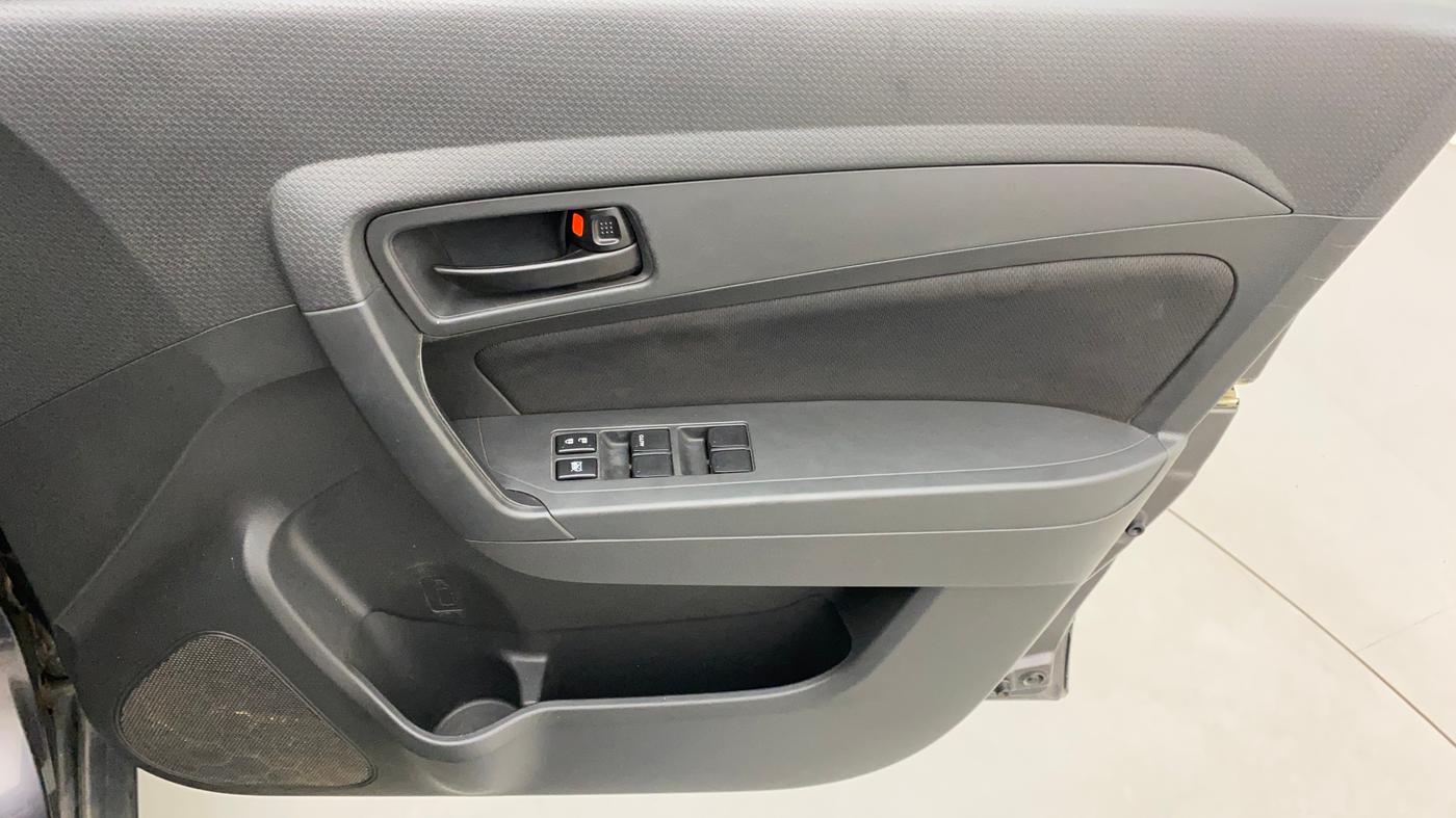 2016 Maruti Vitara Brezza VDI, Diesel, Manual, 54,840 km, Driver Side Door Panels Control