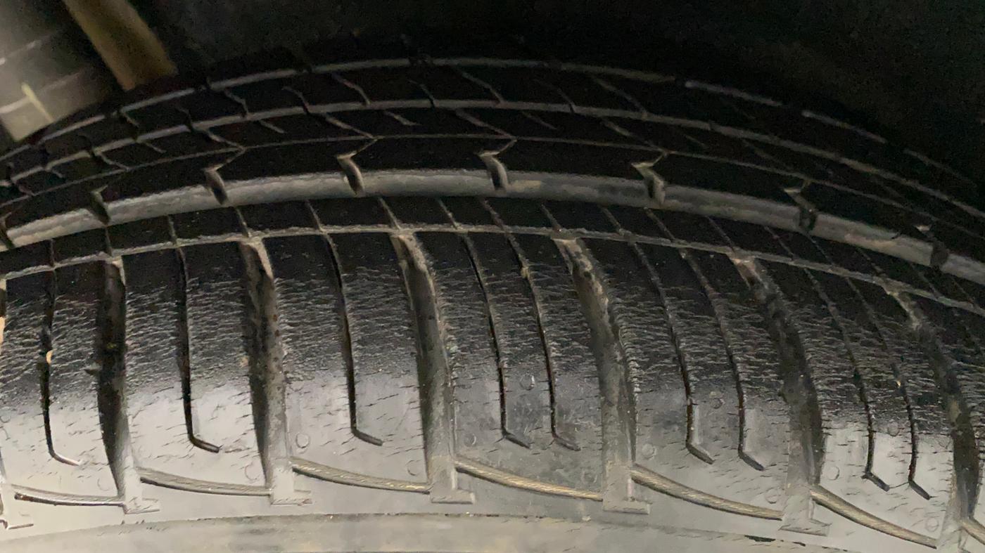 2016 Maruti Vitara Brezza VDI, Diesel, Manual, 54,840 km, Right Rear Tyre Tread