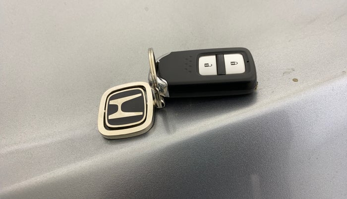 2020 Honda Jazz 1.2L I-VTEC VX CVT, Petrol, Automatic, 15,167 km, Key Close Up