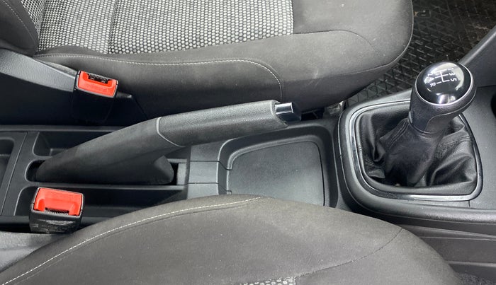 2018 Volkswagen Polo COMFORTLINE 1.0 PETROL, Petrol, Manual, 27,132 km, Gear Lever